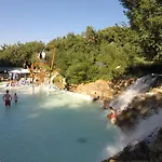 Vallicella Glamping 3* 스카를리노